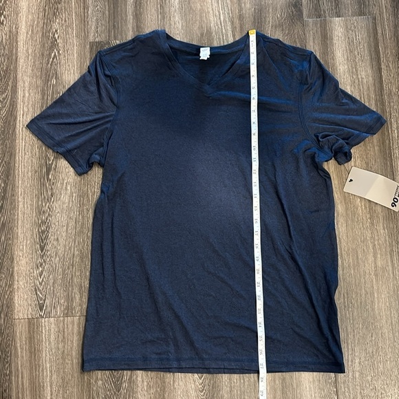 Men’s 90 degree by Reflex short sleeve V-neck dark navy blue Size Medium… - Picture 5 of 10